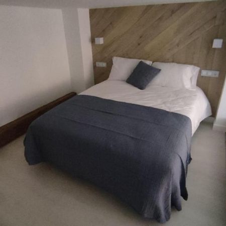 Vivienda Turistica Los Robles Tudela Luaran gambar